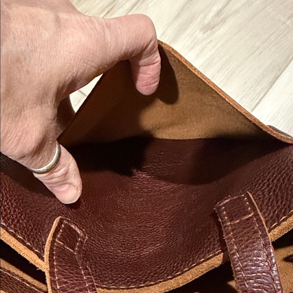 Portland Leather mini crossbody tote - Picture 5 of 6